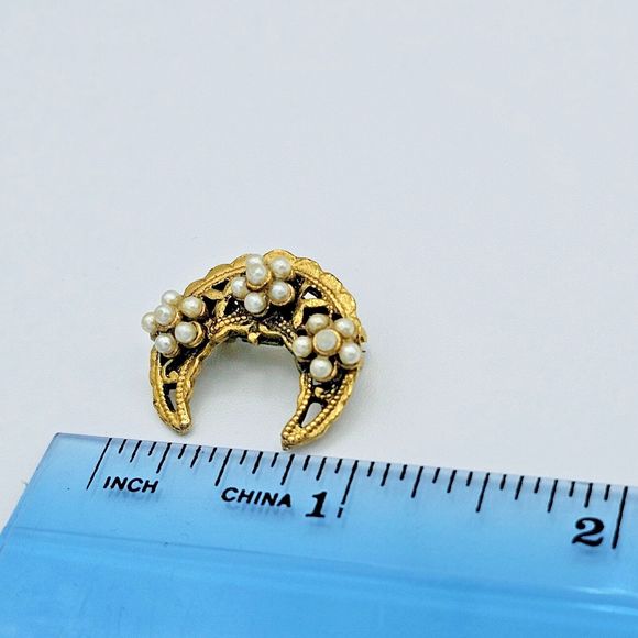 Tacoa Crescent Moon Brooch Vintage Flower Pearl Filigree Celestial Estate Pin - Picture 7 of 8